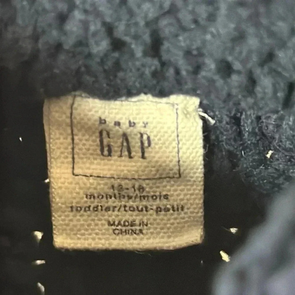 GAP - pullover cable knit sweater. Size 12-18 months - Picture 3 of 5